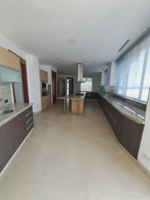 Departamento Exclusivo Vista Al Rio en Edificio Scala Tenis Club, Guayas — imagen 3