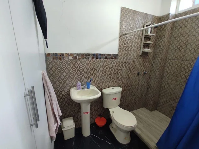 Casa Esquinera de Venta Sector Costa Azul Manta Ar, Manabí — imagen 5