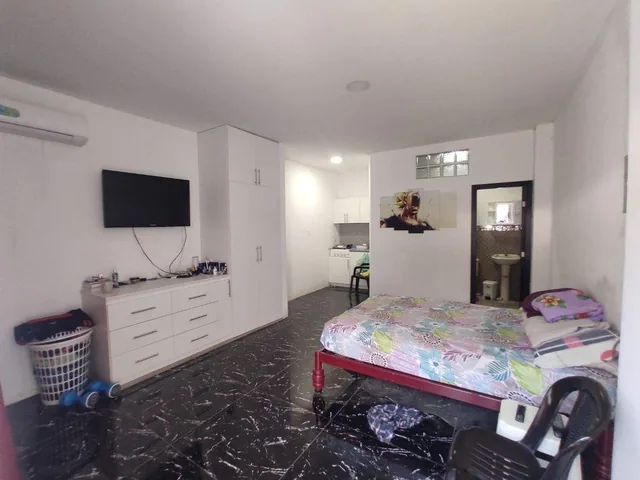 Casa Esquinera de Venta Sector Costa Azul Manta Ar, Manabí — imagen 4