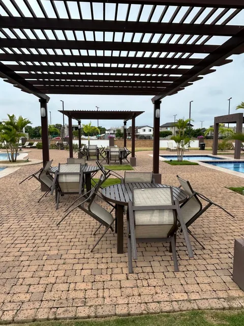 Terreno de 245 m² en Venta en Samborondón, Guayas — imagen 5