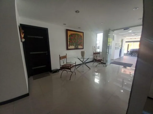 Suite Urbanización El Condado Sector Norte Centro Comercial El Condado — imagen 3