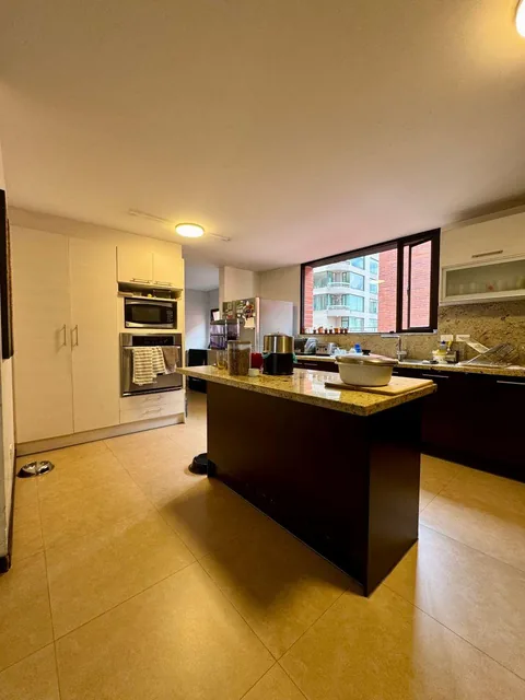 Departamento de 4 Habitaciones - en Venta - Quito Tenis - 307 m² — imagen 4