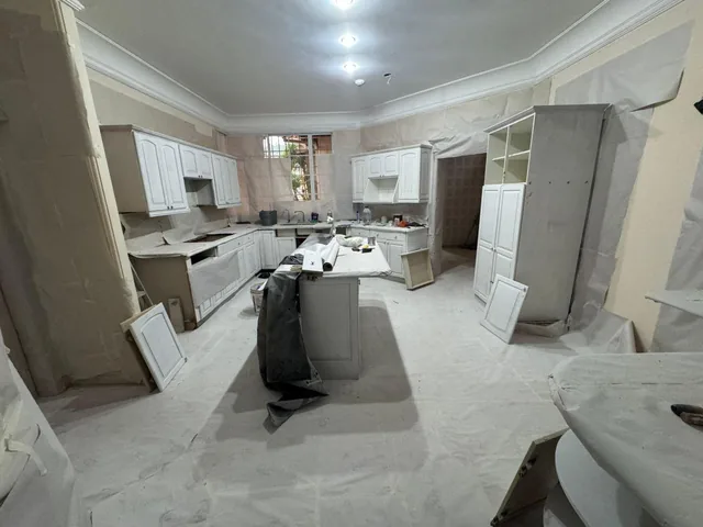 Amplia Casa en Venta en Urb. Los Olivos 3, Guayas — imagen 2