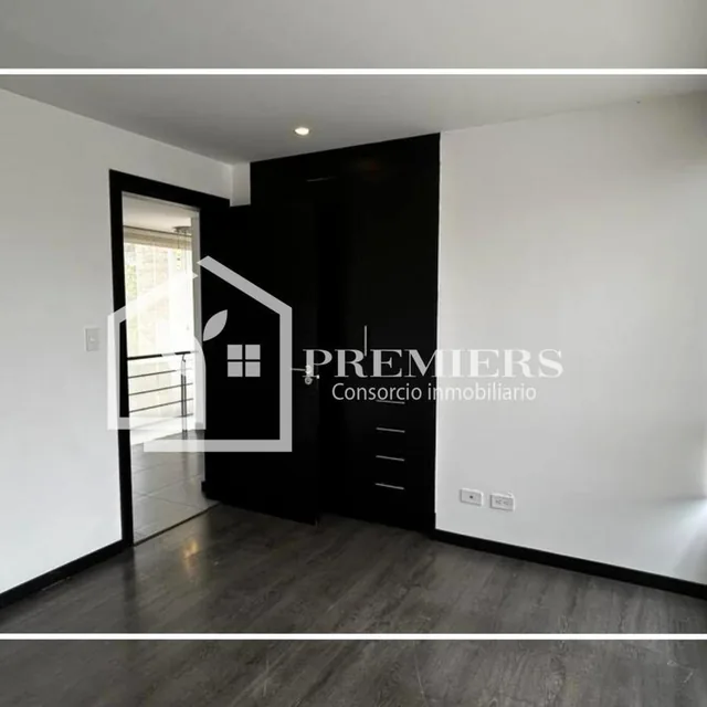 Venta Casa 3 Dorm. Sector Tumbaco — imagen 3