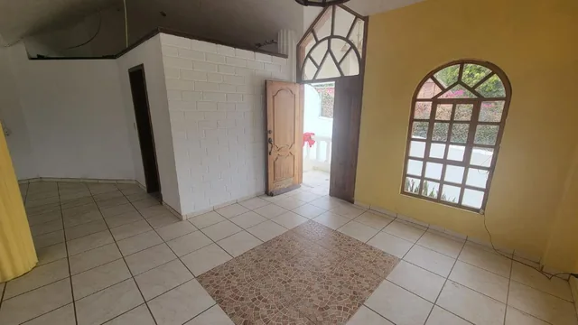 Casa con Terreno de Venta en El Sector Nayon de 1300 m con Piscina — imagen 3