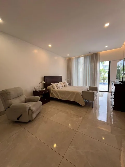 Isla del Rio (Isla Mocoli) - Casa de Lujo con Piscina en Venta, Vista Al Lago, Guayas — imagen 3