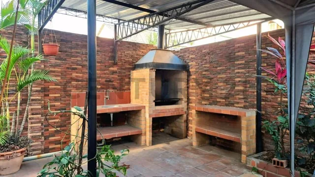 Venta de Casa en Ceibos Norte J. Zav, Guayas — imagen 2