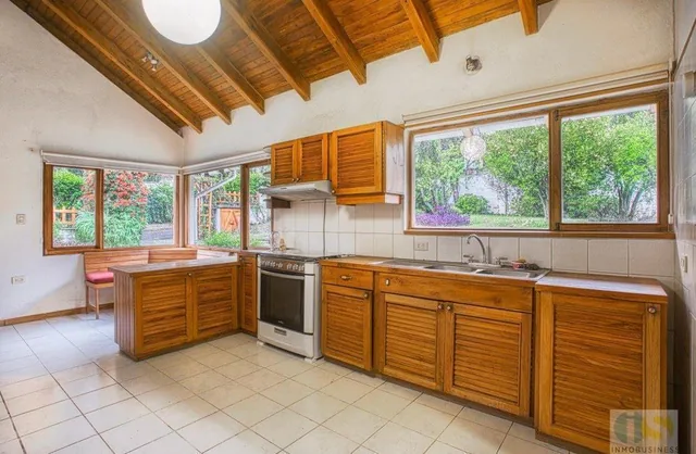 Venta de Casa con 3 Dorm. en Tumbaco - Urbanización Privada — imagen 4