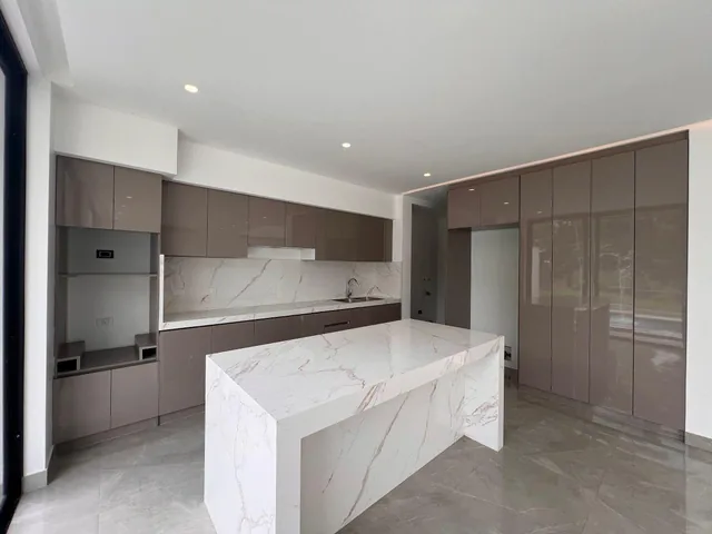 Se Vende Casa de Estreno en Samborondon Isla Celeste Urb. Estribor, Guayas — imagen 3