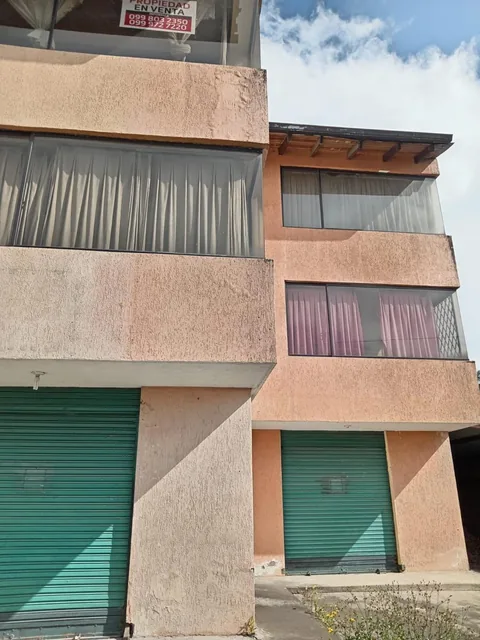 Vendo Casa con Terreno en Conocoto Urb. Monserrath — imagen 2