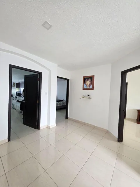Exclusiva Casa en Venta en Urb. Alamo Km 2.5 Samborondon, Guayas — imagen 4