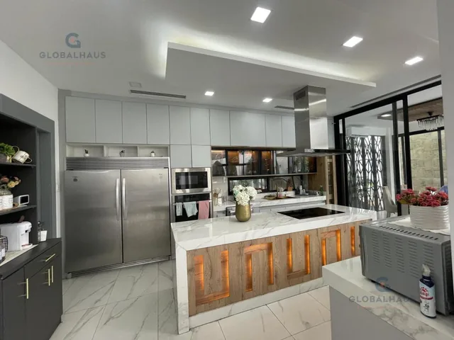 Venta de Casa en Isla Mocoli - Area Bbq Piscina con Cascada y Jacuzzi. My. Z. Guayas — imagen 2
