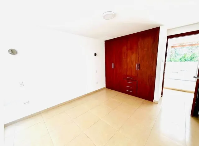 Departamento de Venta de 2 Dorm. con Terraza, Urb. La Florencia, Sector Colegio Alemán, Cumbay — imagen 4
