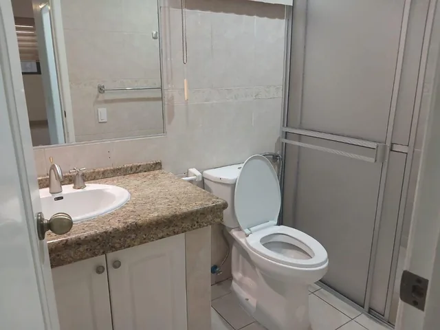 7416. Porton, Vendo Departamento 3 Dorm. $155.000. Guayas — imagen 4