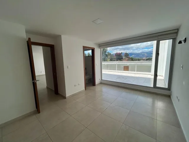 Departamento - Cumbayá — imagen 2