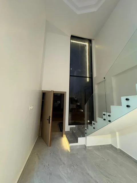 Exclusiva Residencia de Lujo en Urbanización La Joya – Etapa Aguamarina, Guayas — imagen 3