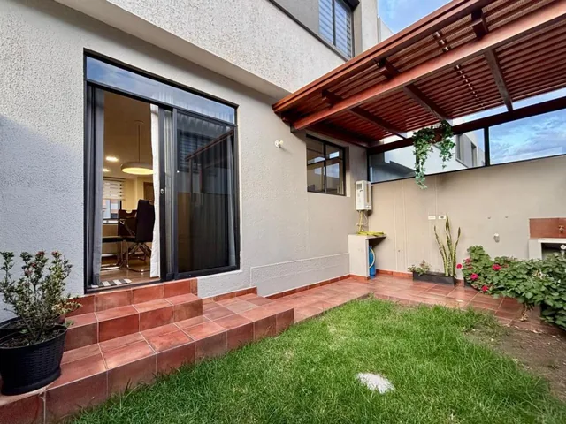 Casa en Venta Conjunto Privado - Pomasqui — imagen 5