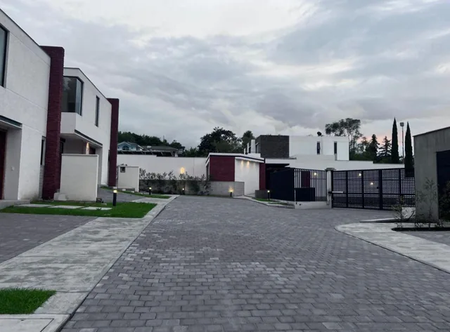 Vendo Hermosa Casa a Estrenar Independiente Dormitorio Master en Planta Baja, Doble Seguridad — imagen 5