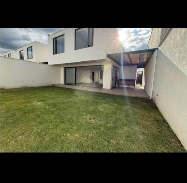 Vendo Hermosa Casa a Estrenar Independiente Dormitorio Master en Planta Baja, Doble Seguridad — imagen 2