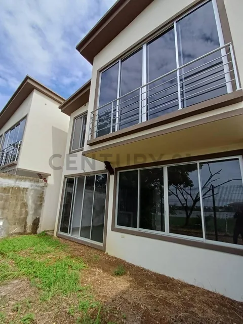 Casa de Estreno en Venta con Vista Al Río – Romareda, Etapa Riada. Dian, Guayas — imagen 4