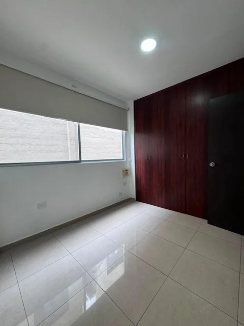 7647. Urb. Puerto Azul - Via La Costa Km 9, Vendo Departamento 2 Dorm. $145.000. Guayas — imagen 4