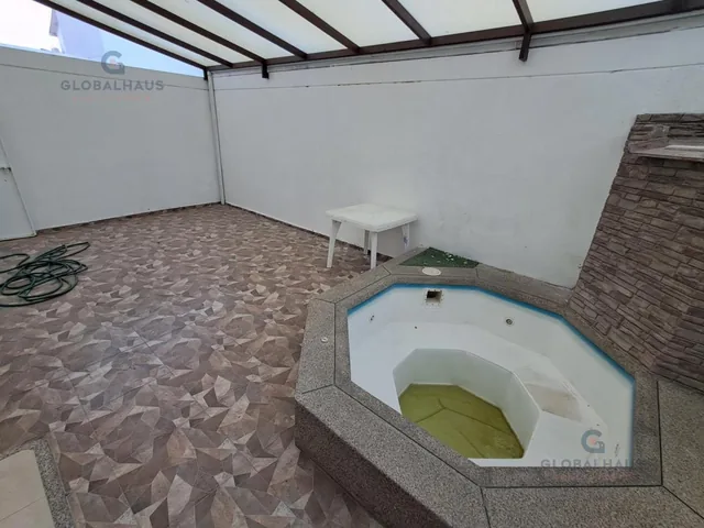 Casa en Venta con un Jacuzzi, de 3 Habitaciones en Urb. Napoli. G. P. Guayas — imagen 2