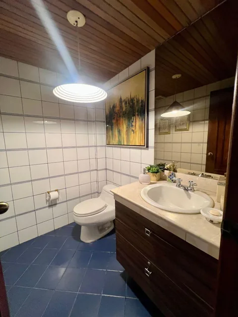 Vendo Casa Urdesa Central, Guayas — imagen 2