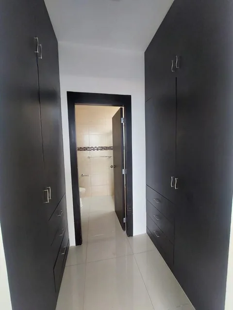 Venta Departamento con Patio en "Las Cumbres" Amoblado, Guayas — imagen 5