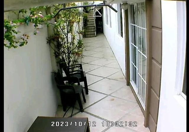 Venta Departamento con Patio en "Las Cumbres" Amoblado, Guayas — imagen 4