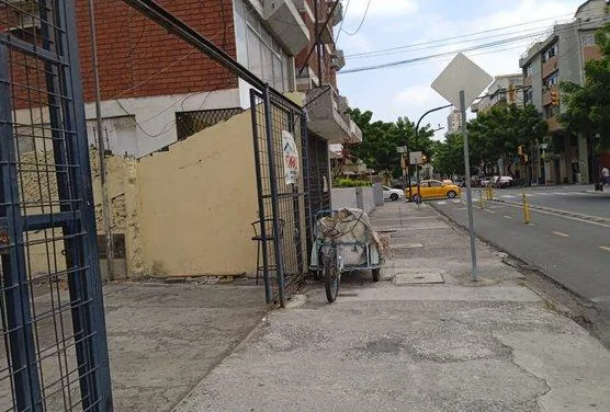 Se Vende Terreno de 240 m² en Centro de Guayaquil - C. Díaz, Guayas — imagen 5