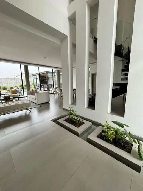 Mocoli Linda Villa Moderna en Venta con 5 Dorm., Guayas — imagen 2