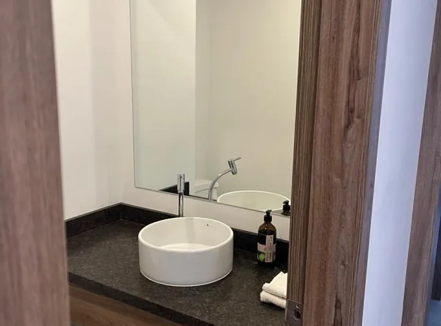Vendo Departamento en San Juan Alto con Jardín en Cumbayá – Av Juan León Mera — imagen 2