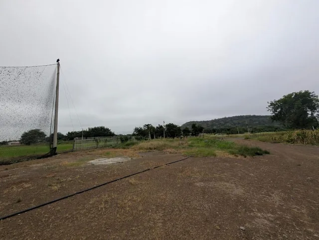 Venta Terreno de 10.92 Hectáreas con Potencial Recreativo y Deportivo (Na), Manabí — imagen 3