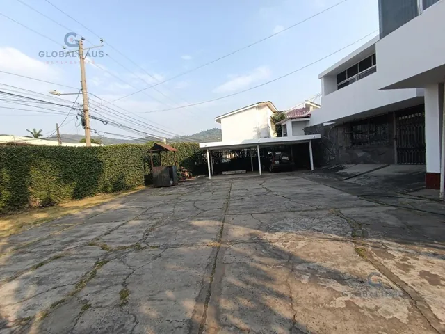Venta de Casa en Los Ceibos de 972 m² Con, Piscina, 5 Habitaciones C. P. Guayas — imagen 5