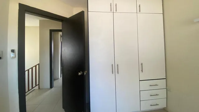 Cómoda Casa en Monterrey, Cerca del Hospital del Iess, Manabí — imagen 3