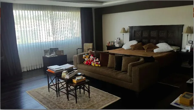 Cumbaya. Casa Moderna de Venta en Urb. Exclusiva — imagen 2