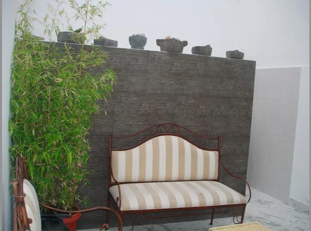 Quito. Casa de Venta en Urb. Campor Alegre - Ideal Para Proyecto — imagen 3