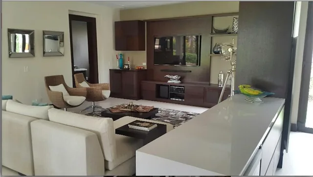 Cumbaya Casa de Lujo de Venta en Urb. Exclusiva — imagen 3
