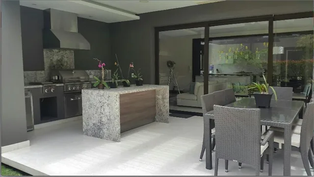 Cumbaya Casa de Lujo de Venta en Urb. Exclusiva — imagen 2