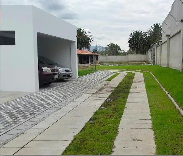 Puembo Casa en Venta por Estrenar Sector Club Arrayanes — imagen 4