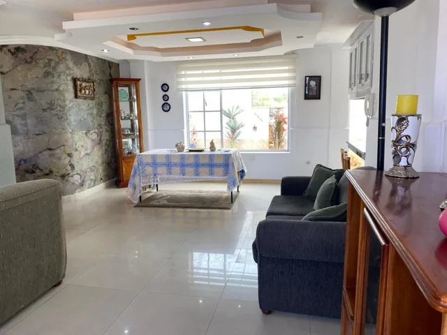 Casa en Venta en Conocoto 3 Dorm. — imagen 5