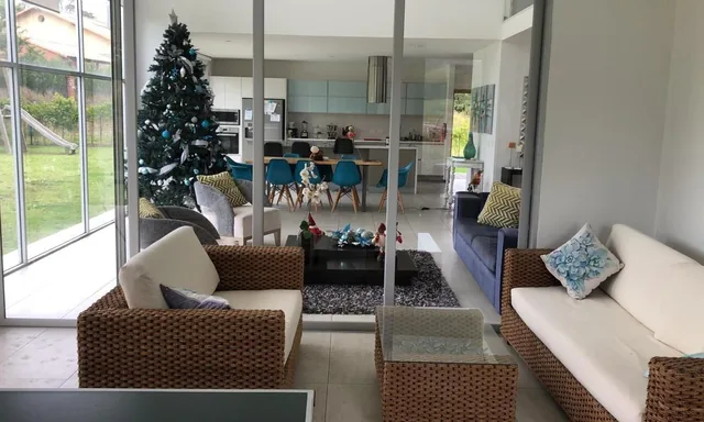 Tumbaco Casa de Venta en Urbanizacion Privada — imagen 4