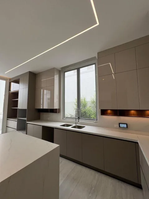 Aires del Batan - Casa de Estreno con Vista Al Lago en Venta - Agradable Vista, Guayas — imagen 3