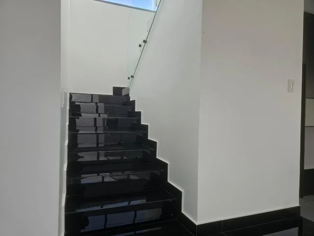 Expectacular Casa, Ubicada en La Zona Sur de La Ciudad de Manta, Manabí — imagen 5