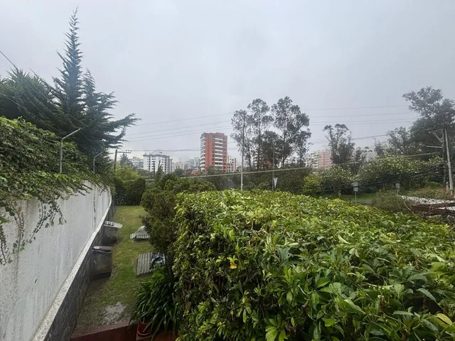 Vendo Terreno en La Calle Boussingault Muy Cerca de La G Suárez 700 m, Construcción 629 m — imagen 5