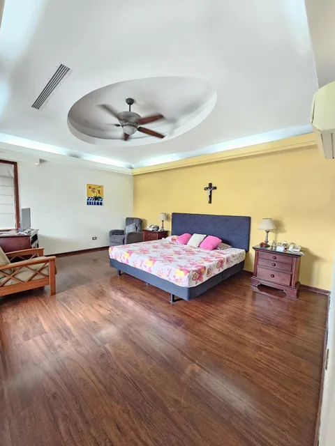 Vendo Casa en Los Parques (Zona Ceibos), Guayas — imagen 4