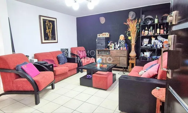 Casa Esquinera en Venta Conocoto Dentro de Conjunto — imagen 4