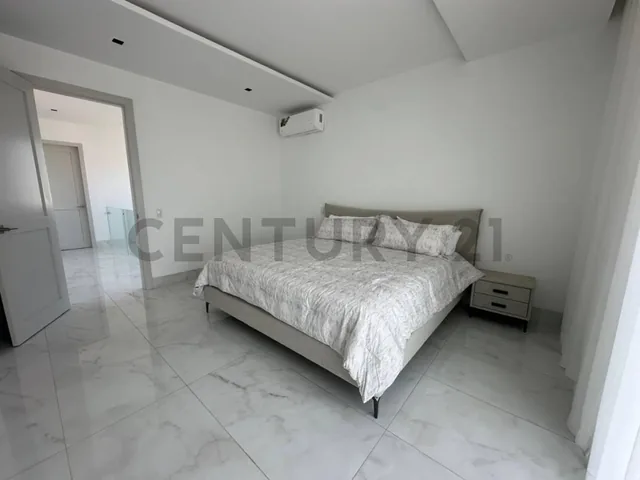 Casa de Estreno con Acabados de Lujo en Urbanización Aires Norte, Guayas — imagen 4