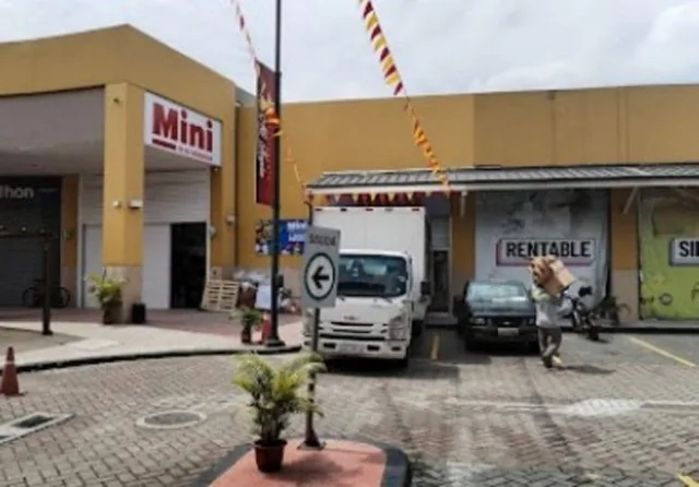 Terreno en Av Narcisa de Jesús, Guayas — imagen 3