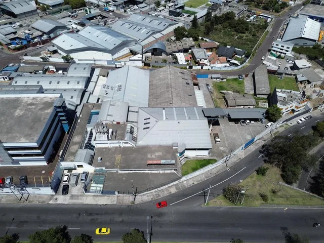 Galpon Carcelen Industrial 7.680 m² — imagen 4